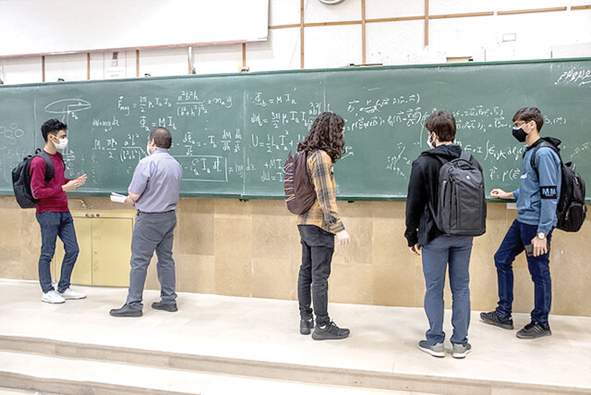 چاره‌جویی برای چالش‌های دانشجویی