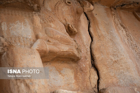 نقش رستم زیر سایه برداشت بی‌رویه آب