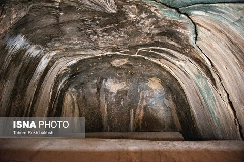 نقش رستم زیر سایه برداشت بی‌رویه آب