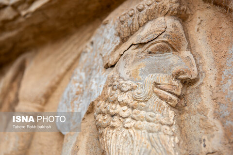 نقش رستم زیر سایه برداشت بی‌رویه آب