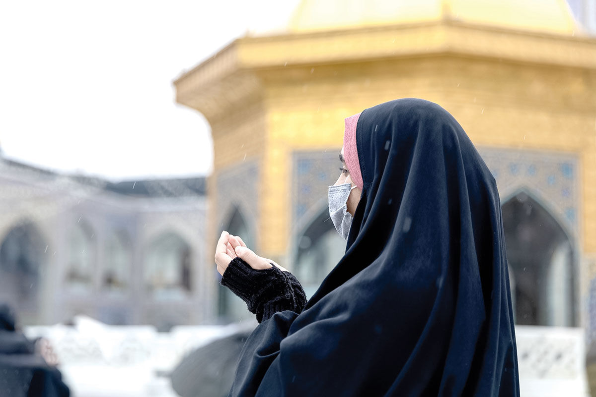 ایاک نعبد است زمستان دعای باغ