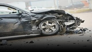 تصادف عجیب چند خودرو با یکدیگر در بلوار وکیل آباد مشهد