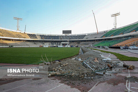 تصاویری از روند بازسازی ورزشگاه آزادی