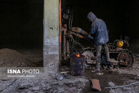 تصاویری از روند بازسازی ورزشگاه آزادی