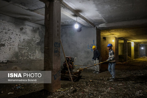 تصاویری از روند بازسازی ورزشگاه آزادی