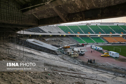 تصاویری از روند بازسازی ورزشگاه آزادی