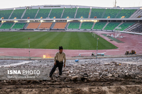 تصاویری از روند بازسازی ورزشگاه آزادی