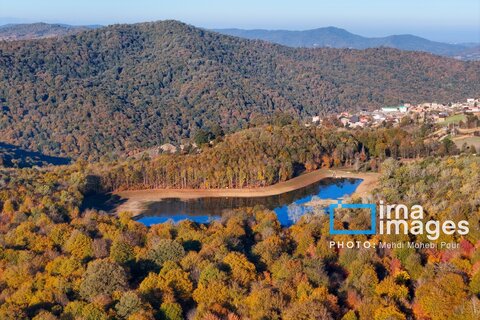 آخرین قدم‌های پاییز