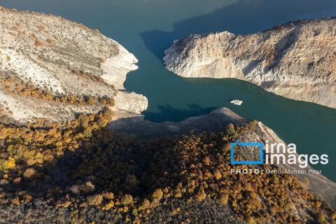 آخرین قدم‌های پاییز