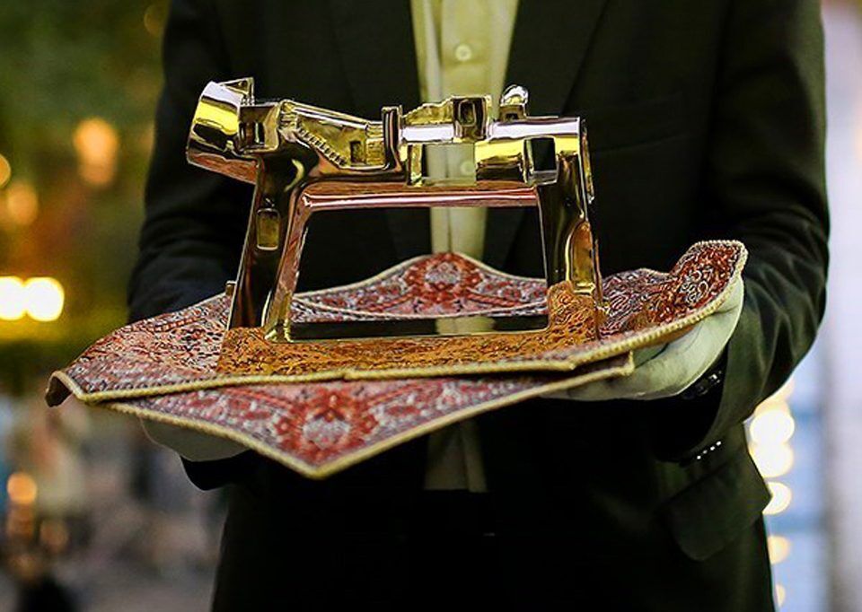 برگزاری یک جشن سینمایی به سال آینده موکول شد