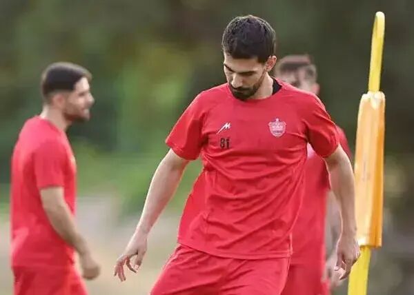 از سورگی و خدادادی تا رضا شکاری و فخریان / پرسپولیس طلا می‌دهد مس می‌خرد!