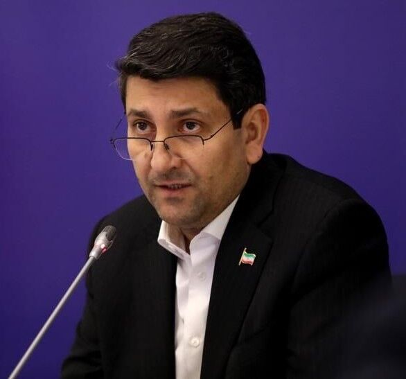 وزیر ارتباطات: امنیت سایبری هم‌زمان با گسترش اقتصاد دیجیتال اهمیت دارد