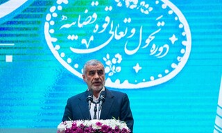 نیکزاد: شفافیت و باز بودن فضای نقد باعث اتخاذ تصمیمات عاقلانه‌تر و کارآمدتر می‌شود