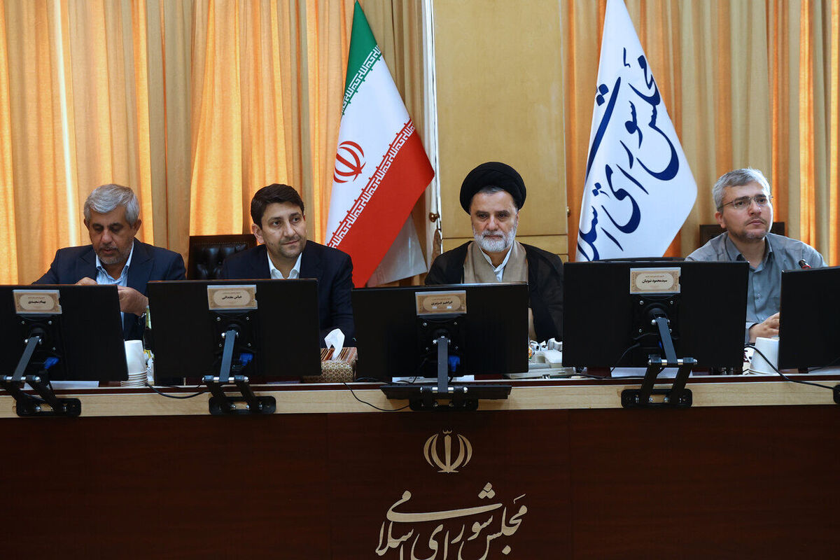 سخنگوی کمیسیون امنیت ملی به نقل از وزیر ارتباطات: استفاده مردم از فیلترشکن‌ها باید به حداقل برسد