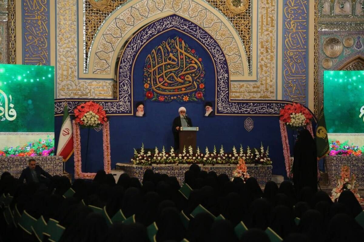 تولیت آستان‌قدس رضوی:
محبت به حضرت زهرا (س) باید در عمل و رفتار جلوه‌گر شود