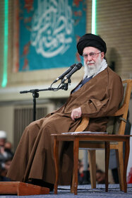 امام کاظم (ع) یک مبارزِ تمام نشدنی بود / مردی با یک مبارزه‌ی طولانی و تشکیلاتی در تمام آفاق اسلامی