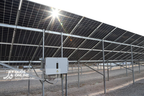 گزارش تصویری | افتتاح نیروگاه 1 مگاواتی خورشیدی - روستای فارمد