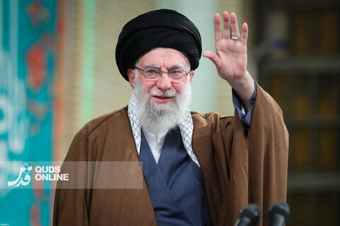 دیدار هزاران نفر از مداحان و ستایشگران اهل بیت(ع) با مقام معظم رهبری