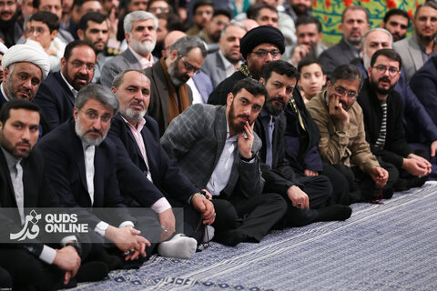 دیدار هزاران نفر از مداحان و ستایشگران اهل بیت(ع) با مقام معظم رهبری