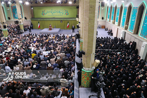 دیدار هزاران نفر از مداحان و ستایشگران اهل بیت(ع) با مقام معظم رهبری