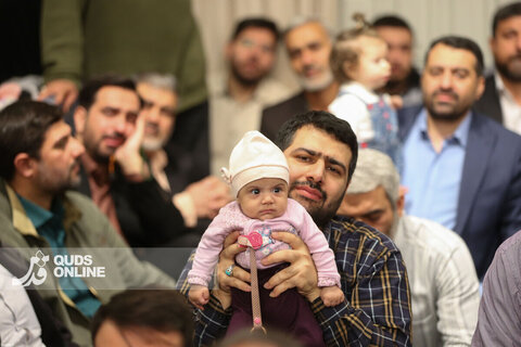 دیدار هزاران نفر از مداحان و ستایشگران اهل بیت(ع) با مقام معظم رهبری