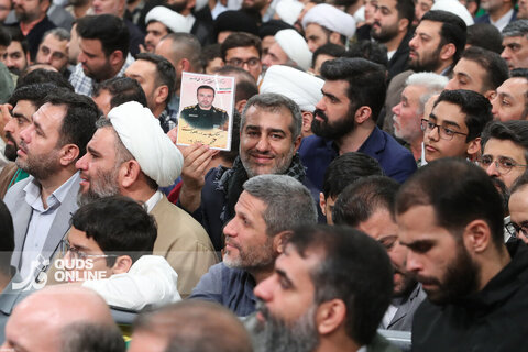 دیدار هزاران نفر از مداحان و ستایشگران اهل بیت(ع) با مقام معظم رهبری