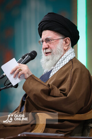 دیدار هزاران نفر از مداحان و ستایشگران اهل بیت(ع) با مقام معظم رهبری