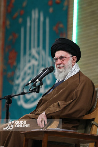 دیدار هزاران نفر از مداحان و ستایشگران اهل بیت(ع) با مقام معظم رهبری