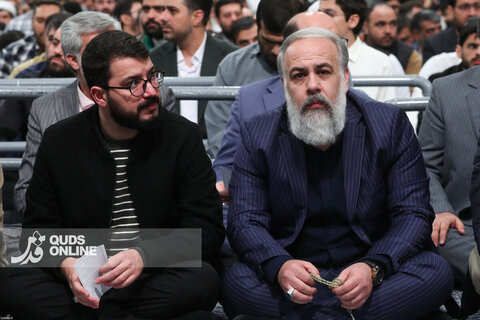 دیدار هزاران نفر از مداحان و ستایشگران اهل بیت(ع) با مقام معظم رهبری