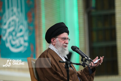 دیدار هزاران نفر از مداحان و ستایشگران اهل بیت(ع) با مقام معظم رهبری