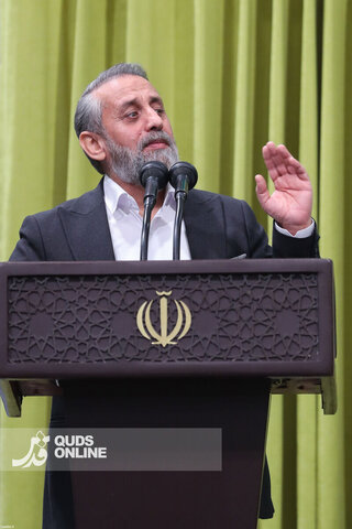 دیدار هزاران نفر از مداحان و ستایشگران اهل بیت(ع) با مقام معظم رهبری