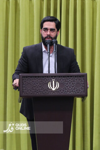 دیدار هزاران نفر از مداحان و ستایشگران اهل بیت(ع) با مقام معظم رهبری