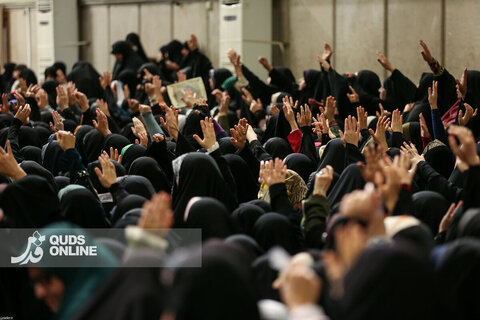 دیدار هزاران نفر از مداحان و ستایشگران اهل بیت(ع) با مقام معظم رهبری