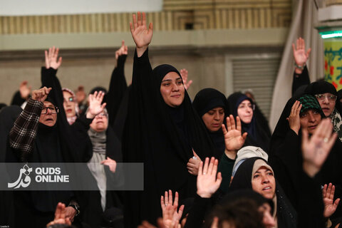 دیدار هزاران نفر از مداحان و ستایشگران اهل بیت(ع) با مقام معظم رهبری