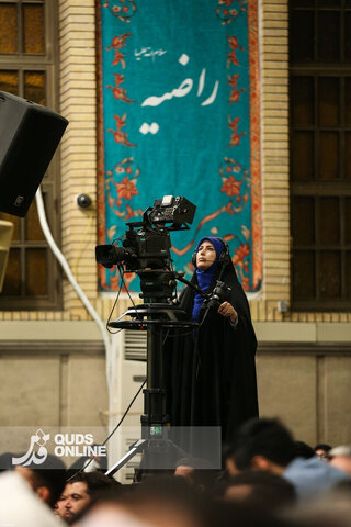 دیدار هزاران نفر از مداحان و ستایشگران اهل بیت(ع) با مقام معظم رهبری