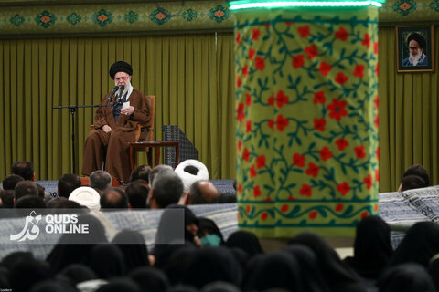 دیدار هزاران نفر از مداحان و ستایشگران اهل بیت(ع) با مقام معظم رهبری