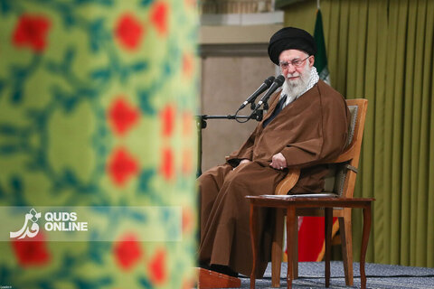 دیدار هزاران نفر از مداحان و ستایشگران اهل بیت(ع) با مقام معظم رهبری