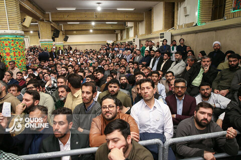 دیدار هزاران نفر از مداحان و ستایشگران اهل بیت(ع) با مقام معظم رهبری