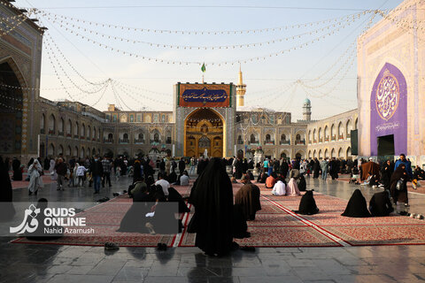 حال و هوای حرم مطهر رضوی در سالروز ولادت حضرت زهرا (س)