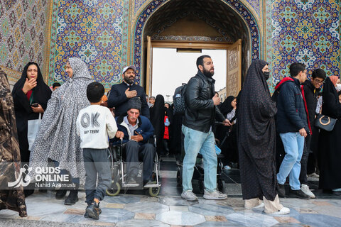 حال و هوای حرم مطهر رضوی در سالروز ولادت حضرت زهرا (س)