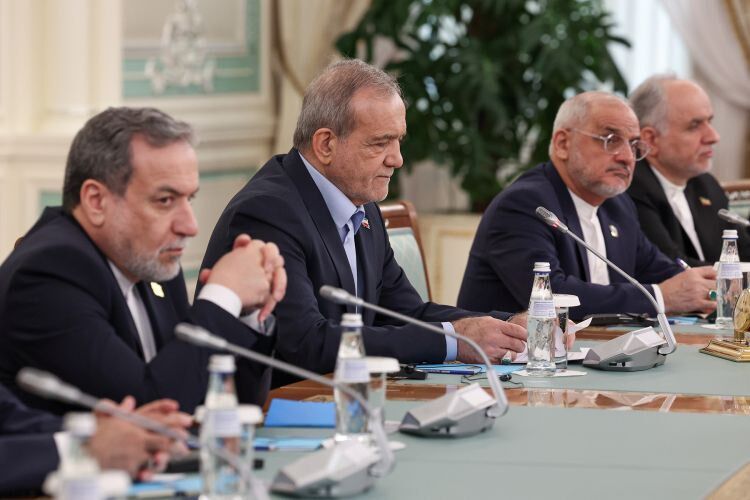 امضا و تبادل ۷ سند و تفاهم‌نامه همکاری دوجانبه میان ایران و قزاقستان