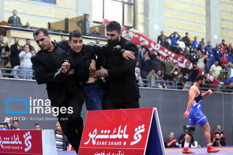 در حاشیه نیمه‎‌نهایی لیگ برتر کشتی آزاد ایران