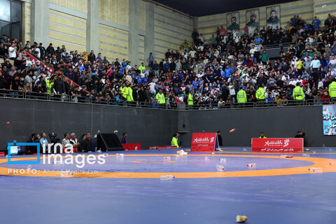 در حاشیه نیمه‎‌نهایی لیگ برتر کشتی آزاد ایران
