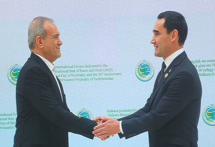 پزشکیان در دیدار رئیس جمهور ترکمنستان: اعتماد مشترک تضمین‌کننده صلح و ثبات میان ملت‌ها خواهد بود