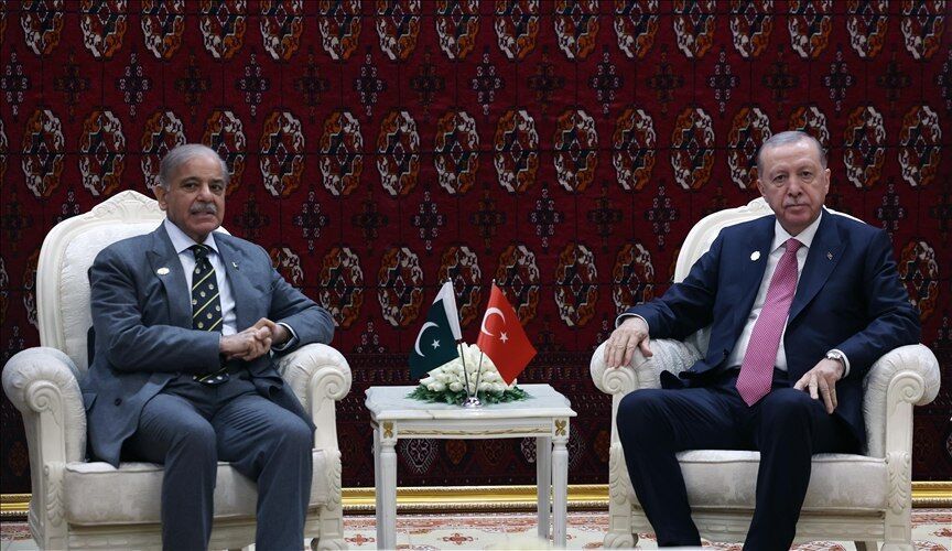 اردوغان و شهباز شریف بر تقویت همکاری های دو جانبه تاکید کردند