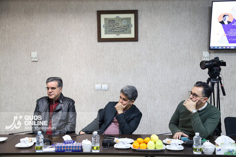 گزارش تصویری | برگزاری سومین جلسه "سرمشق" با حضور علی اصغر محکی در موسسه فرهنگی قدس