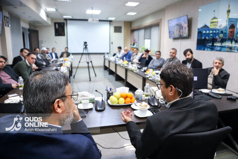 گزارش تصویری | برگزاری سومین جلسه "سرمشق" با حضور علی اصغر محکی در موسسه فرهنگی قدس