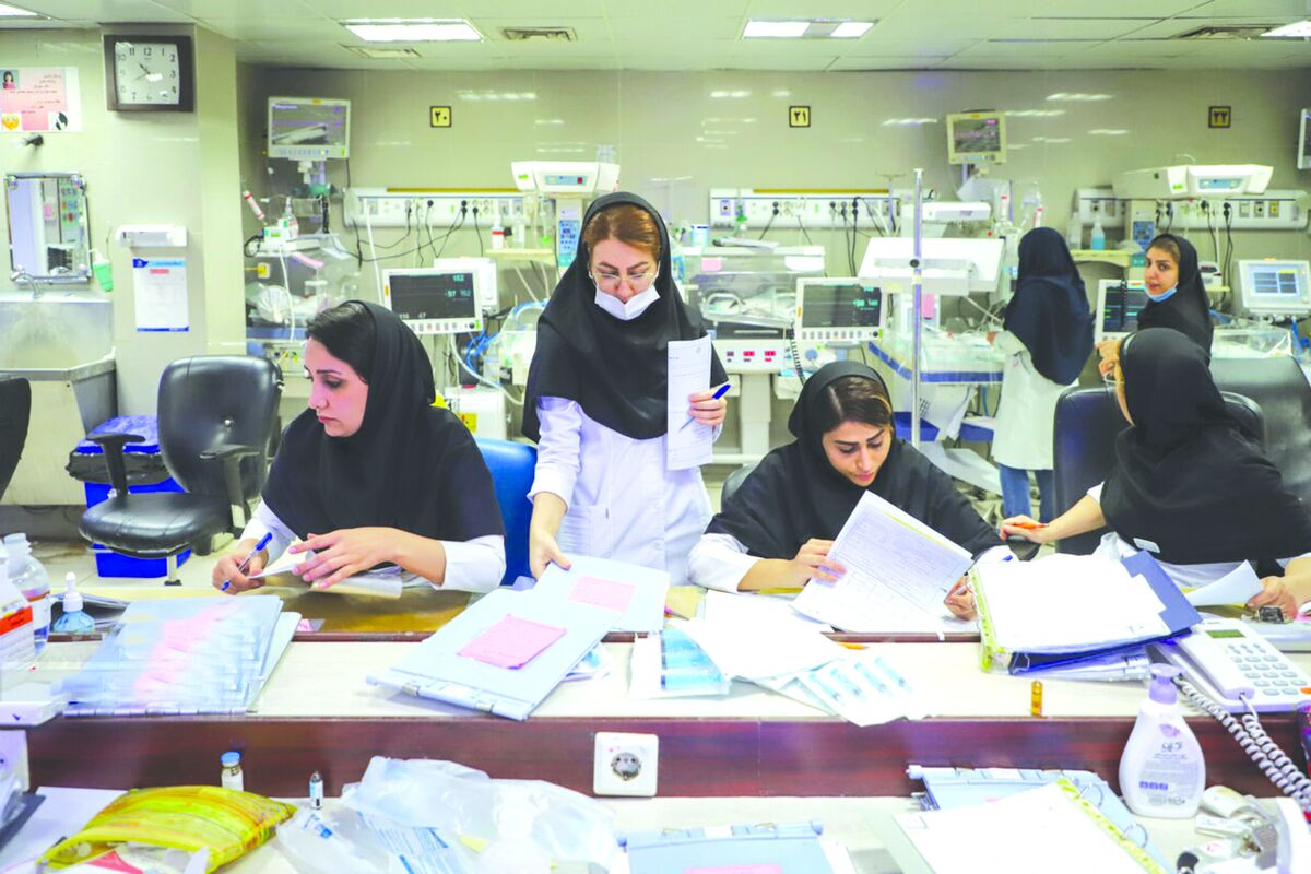 فعالیت نیروهای شرکت‌های پرستاری در بیمارستان‌ها ممنوع است