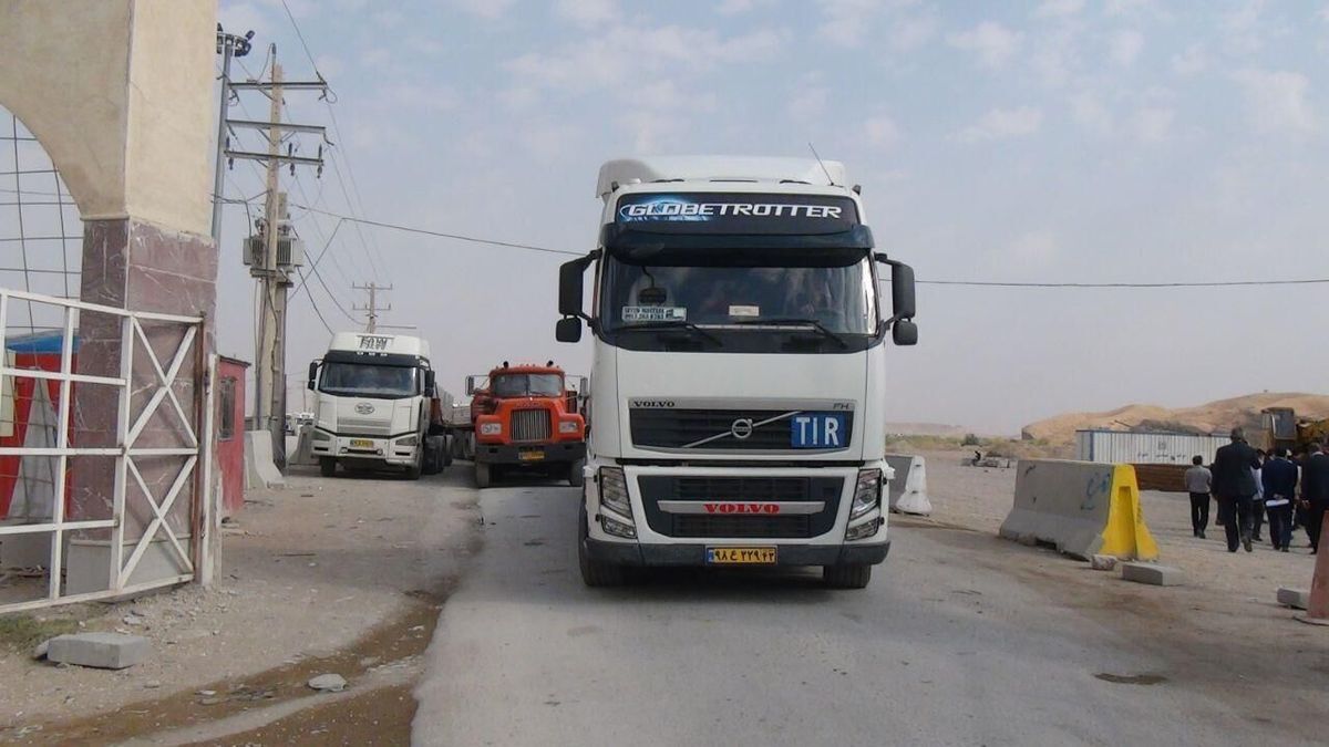 تاکید بر تسهیل گری فعالیت‌های تجاری و اجرای طرح جامع مرز سومار