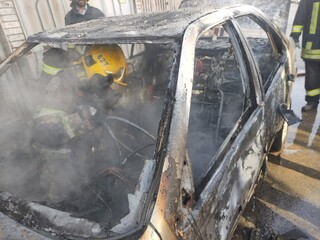 مهار حریق خودرو در بلوار حر